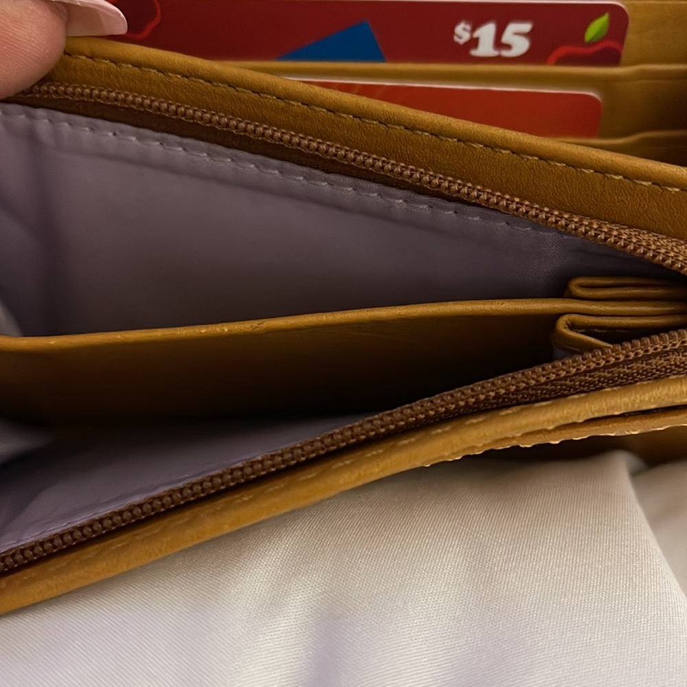 Wallet - Picture 6 of 7